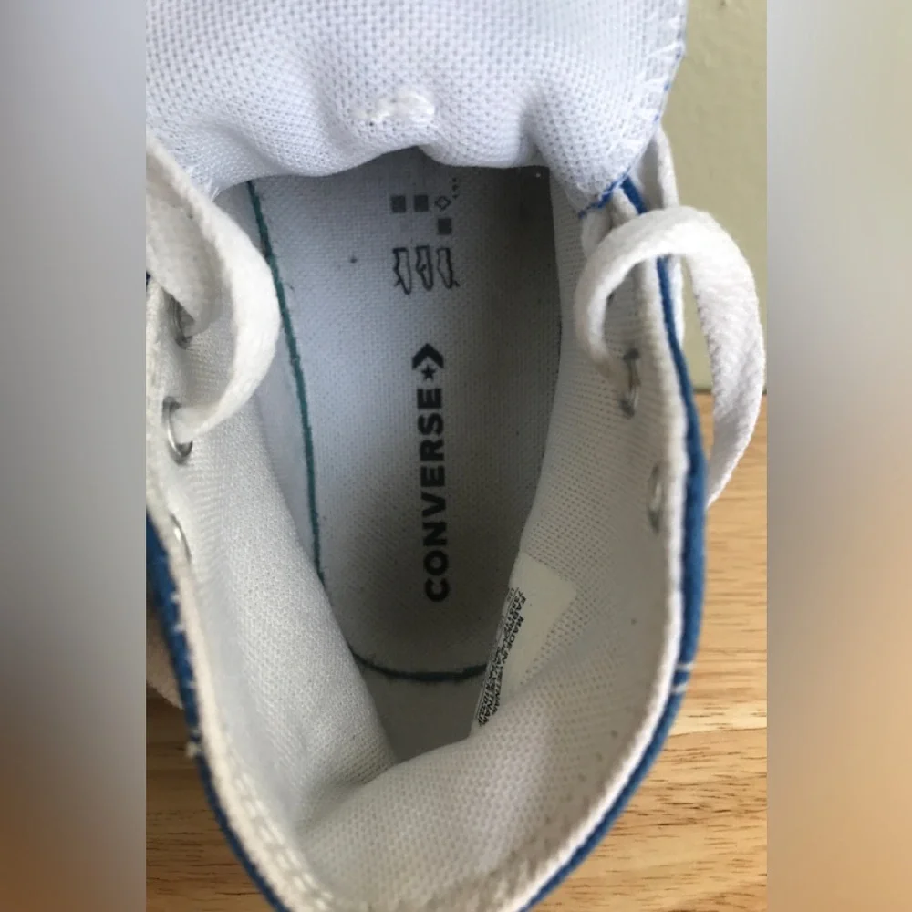 Converse All-Star Chuck Taylor High-Tops Blue Size: US Toddler 8.0 EUR 24 CM 15